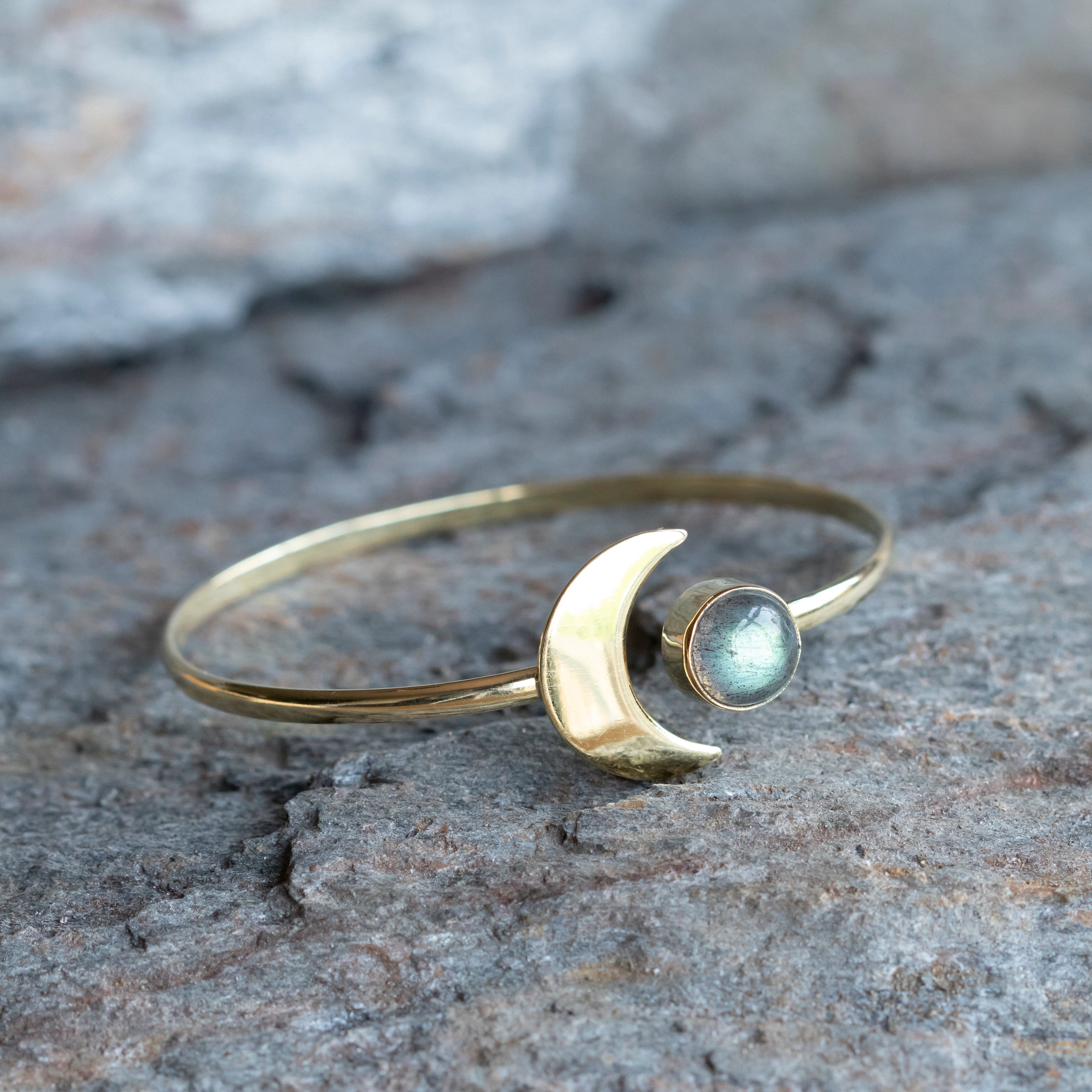 Brazalete moon piedra lunar