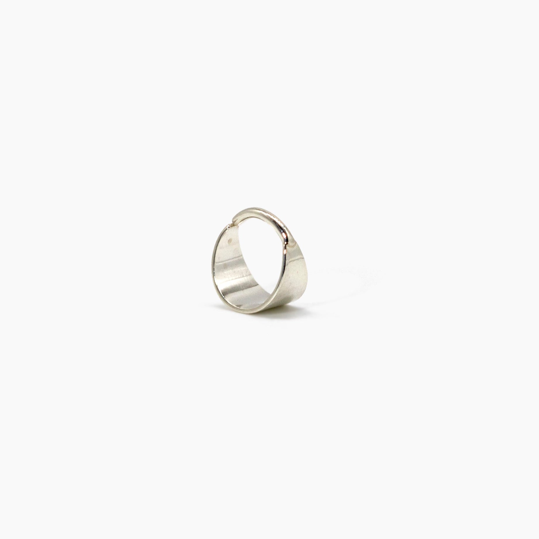 Echo septum plata fondo blanco