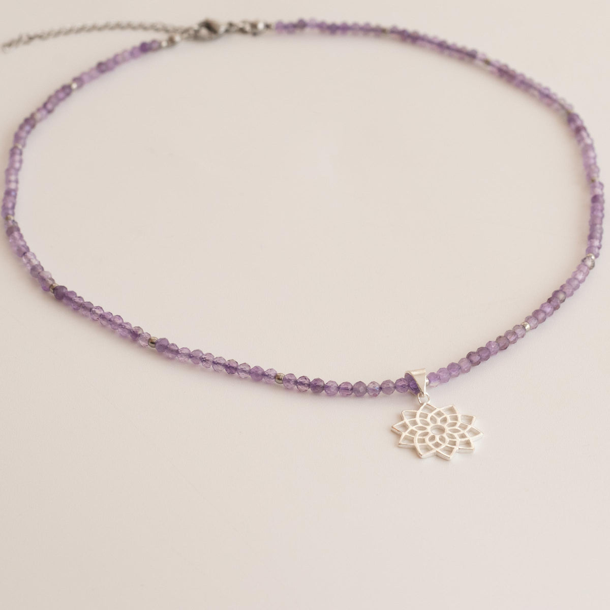 Collar Sahasrara amatista