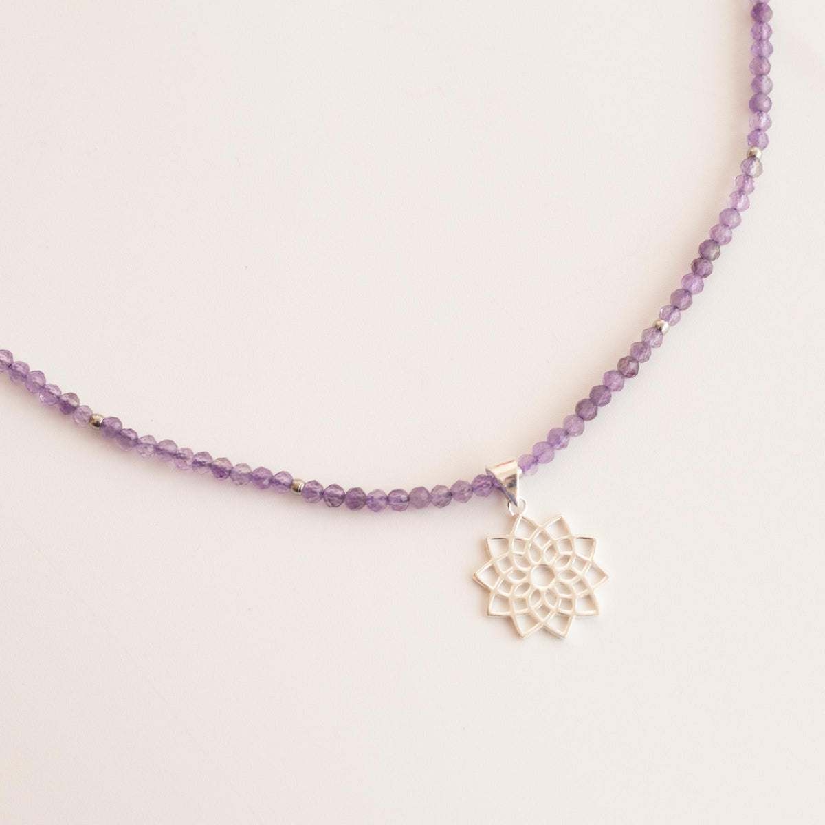 Collar Sahasrara amatista