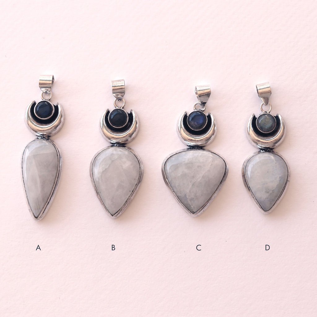 collar venus piedra lunar y labradorita fondo blanco