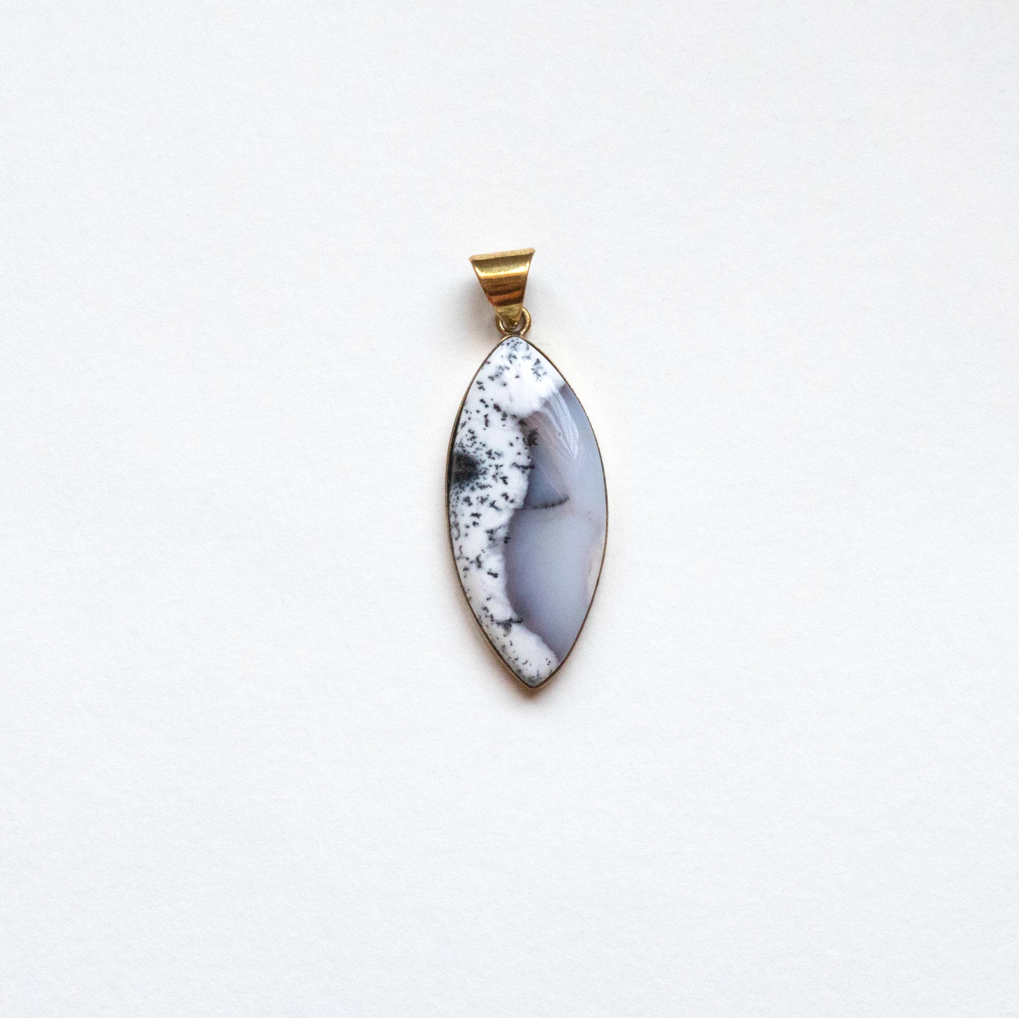 Charm Ágatha