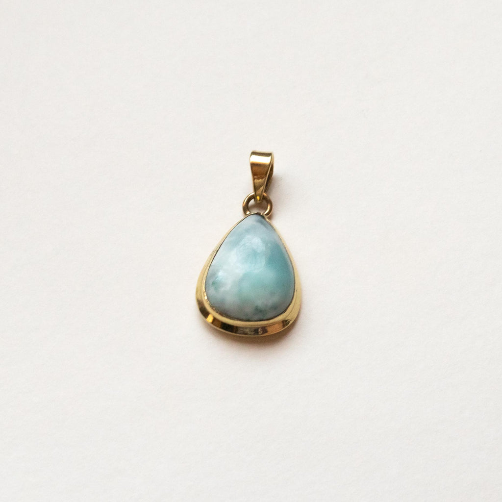 charm dorado larimar 