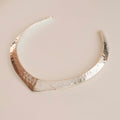 choker sita fondo blanco