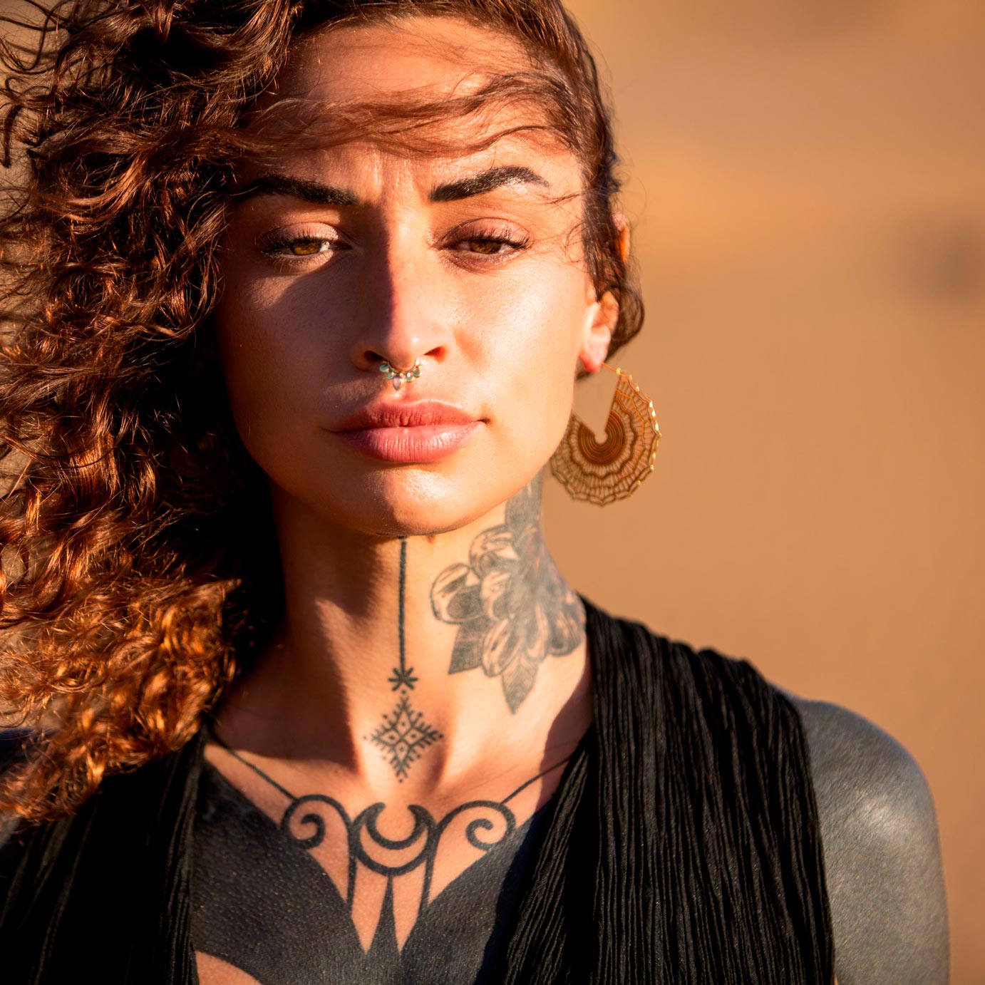 gaia septum piercing piedra lunar dorado