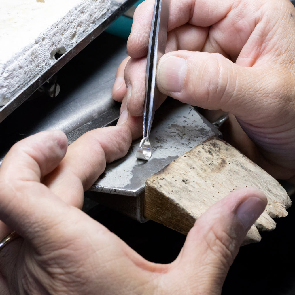 echo septum piercing hecho a mano