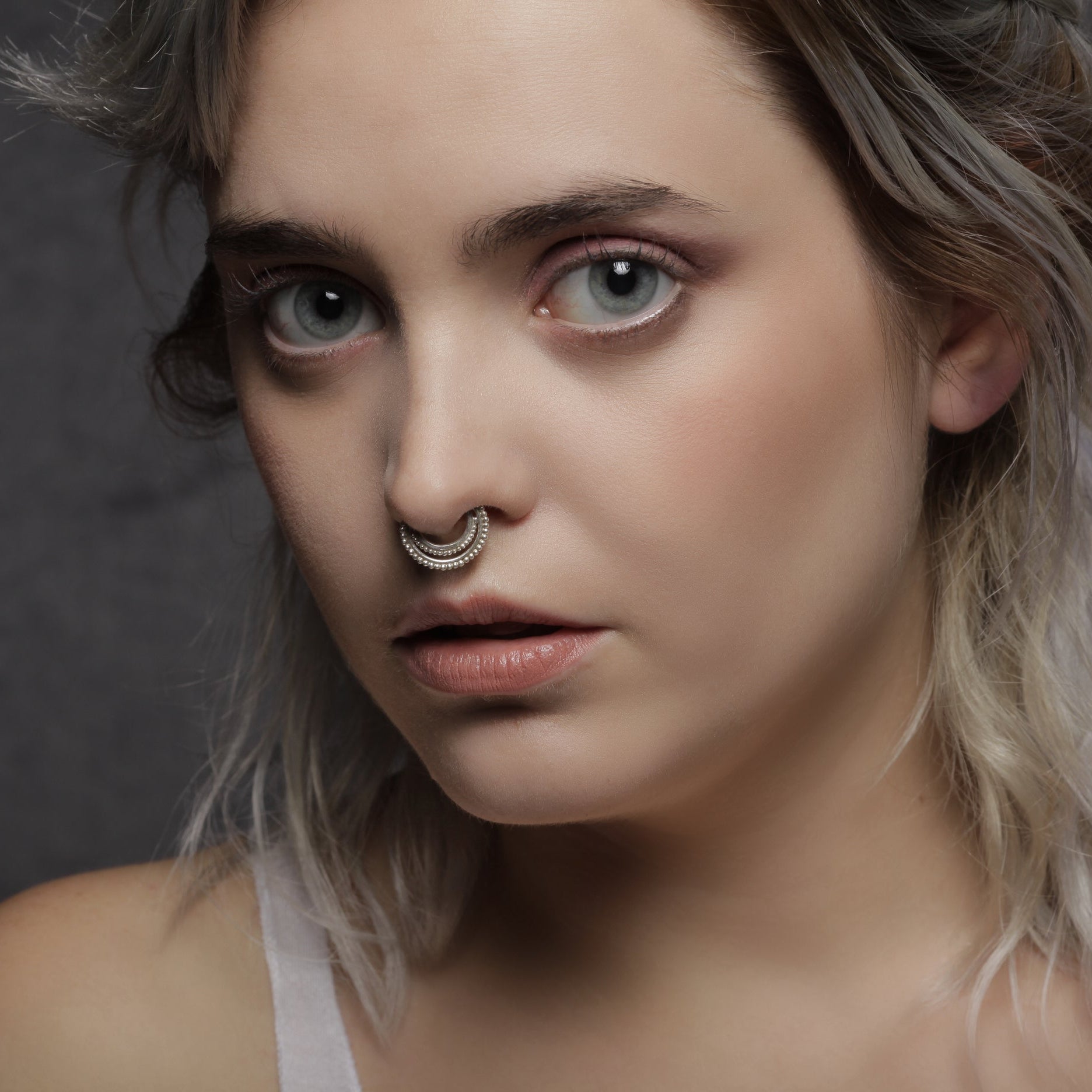 modelo con indra septum plata