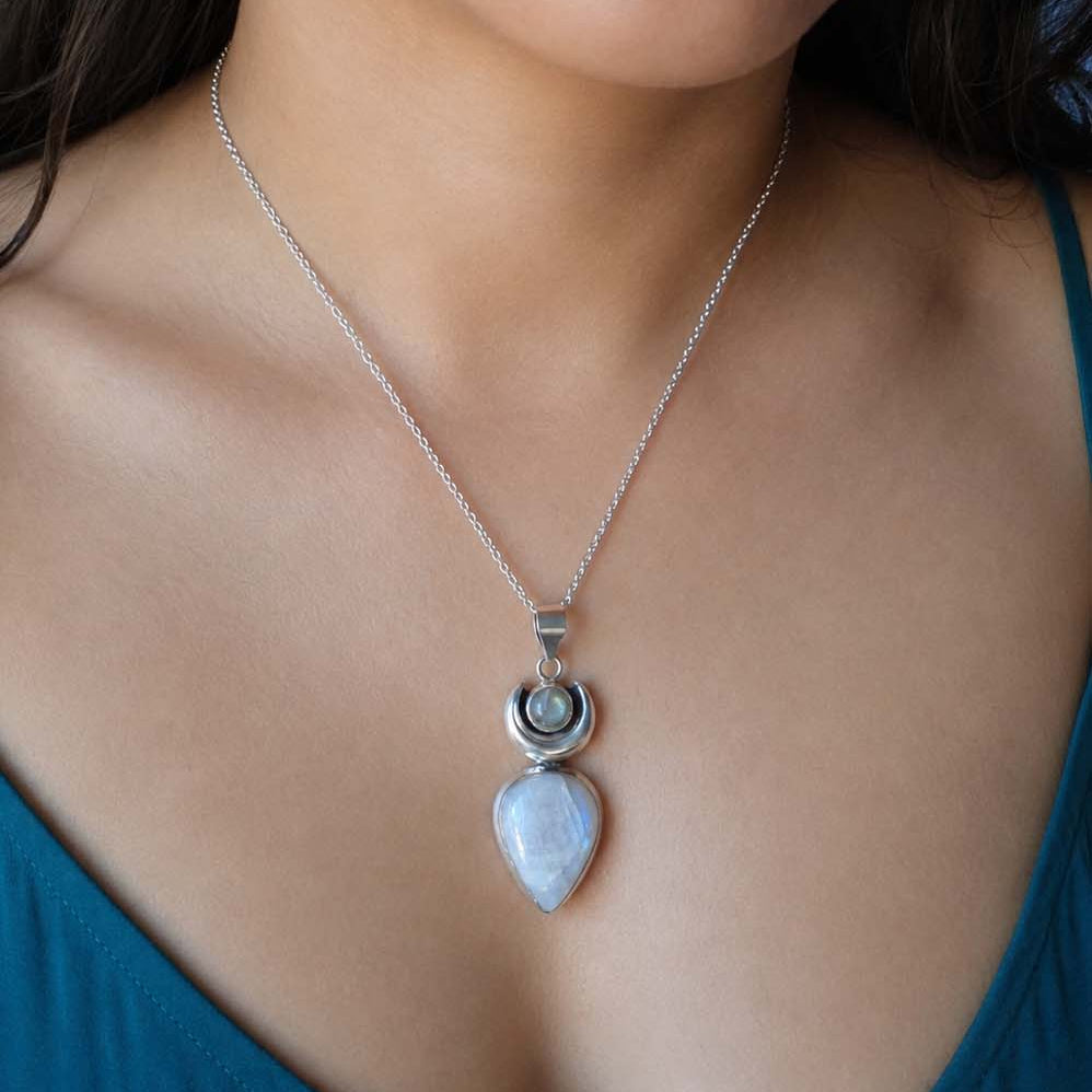 Collar moon piedra lunar