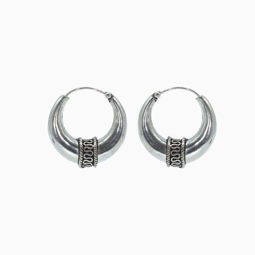 pendientes Naia aro plata fondo blanco