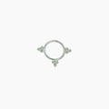 Sun septum piercing fondo blanco